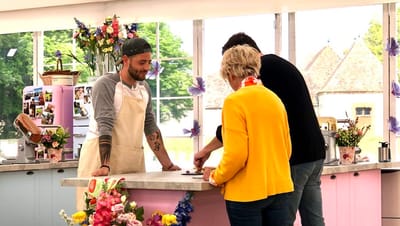 Rencontre avec Benjamin, acheteur F&L chez Leclerc et candidat au meilleur pâtissier sur M6