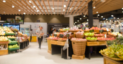 Des magasins initient des caisses lentes pour lutter contre l’isolement social de leurs clients seniors