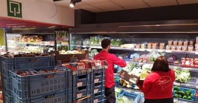 Comment gèrent les magasins concernés par le couvre-feu