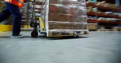« Je suis en arrêt depuis un an et 3 mois » : victimes de burn-out en grande distribution, ils racontent