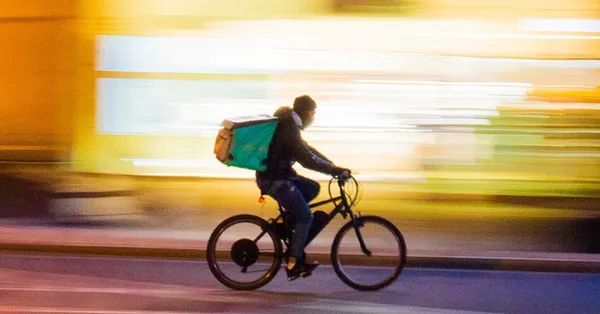 L’article pour comprendre comment le Quick commerce révolutionne la distribution alimentaire