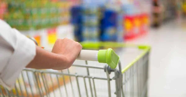 Étudiant à la recherche d’une alternance : et pourquoi pas la grande distribution ?
