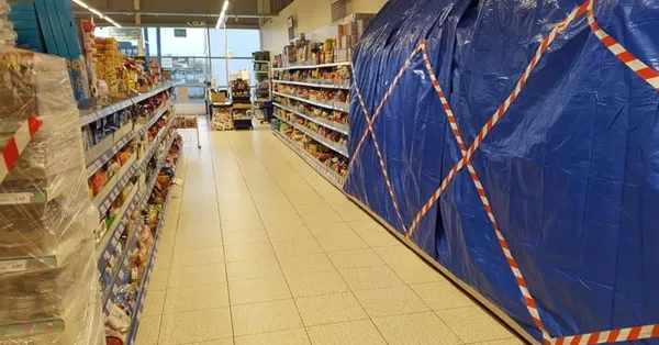 Le gouvernement interdit toujours l'ouverture des commerces non essentiels